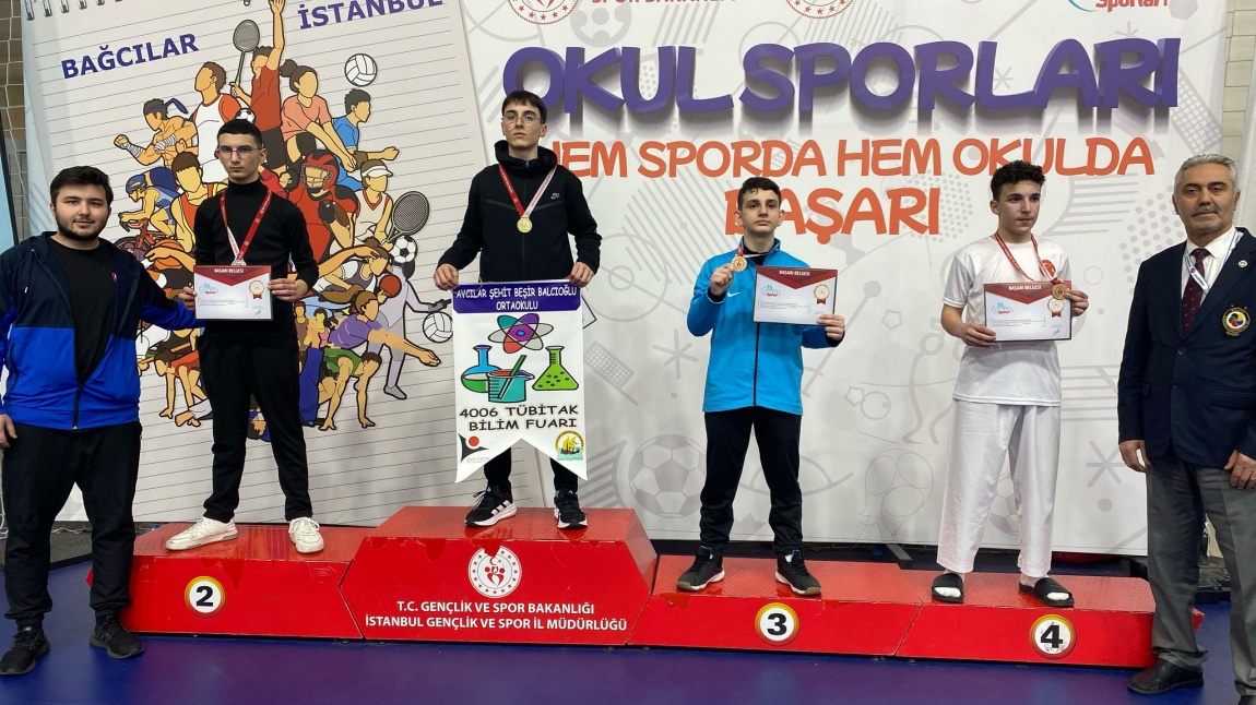ÖĞRENCİMİZ HARUN BOZAN OKULLAR ARASI İSTANBUL KARETE ŞAMPİYONASINDA İL 2.Sİ OLDU